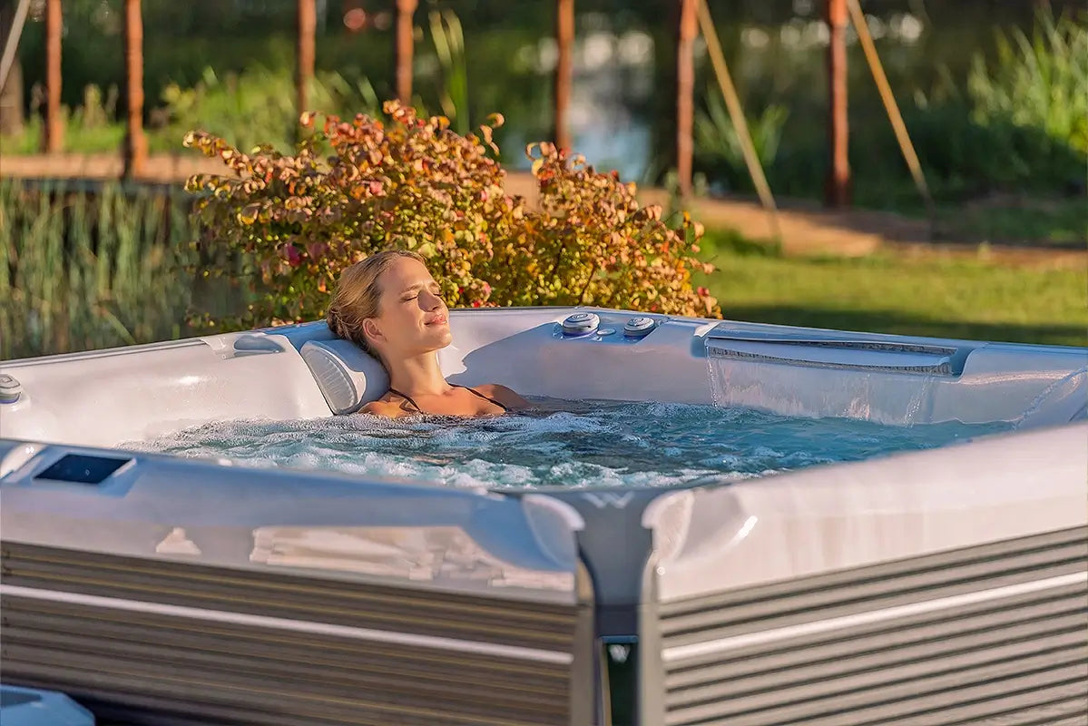 Wellis Everest Life Hot Tub — 5-person Outdoor — view 14