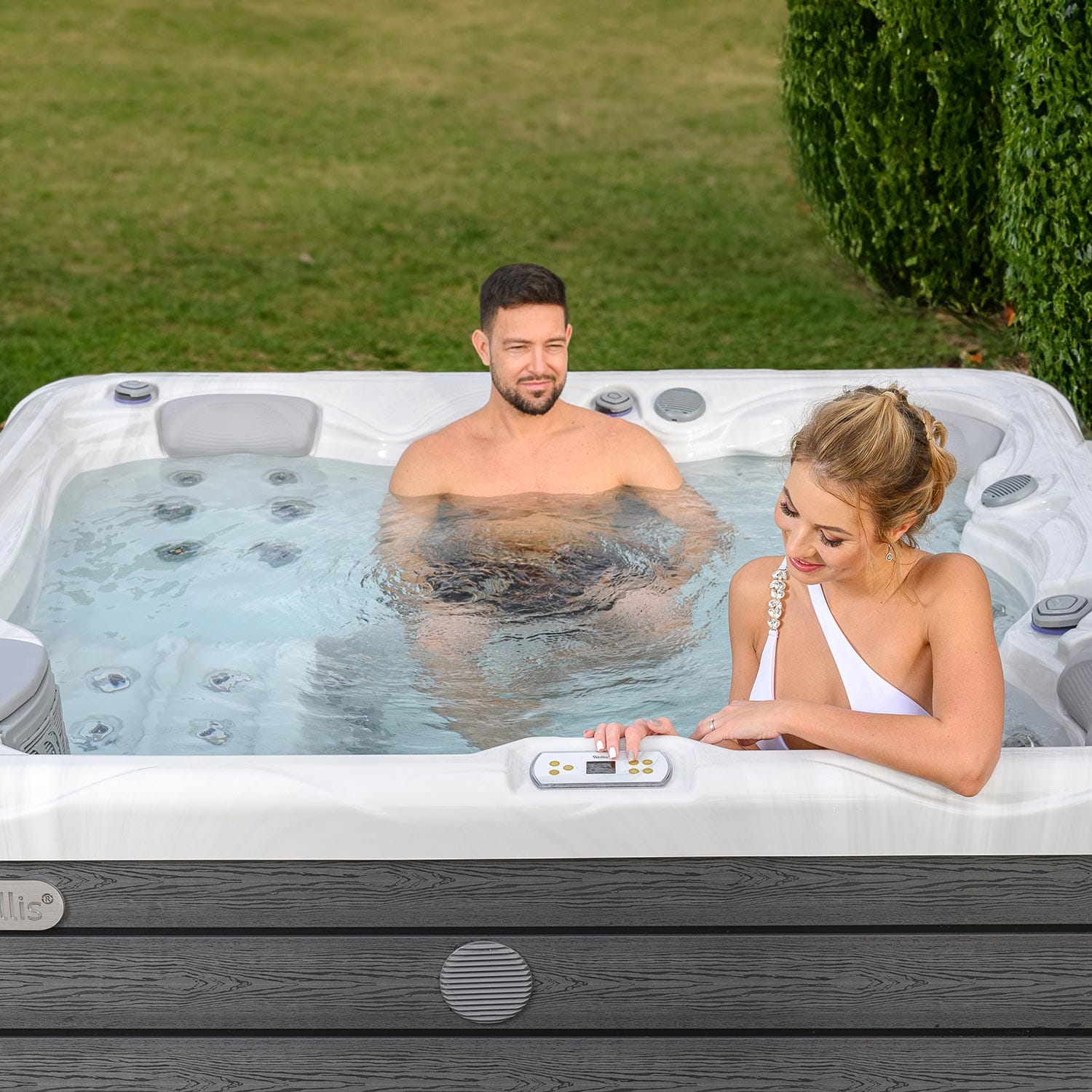 Wellis Budapest Life Hot Tub — 5-person Outdoor — view 10