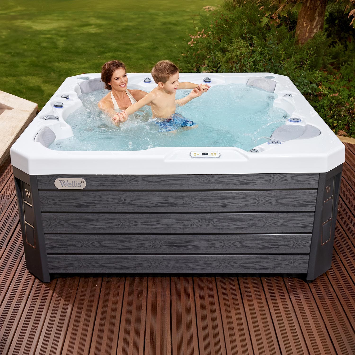 Wellis Prague Life Hot Tub — 6-person Outdoor — view 7