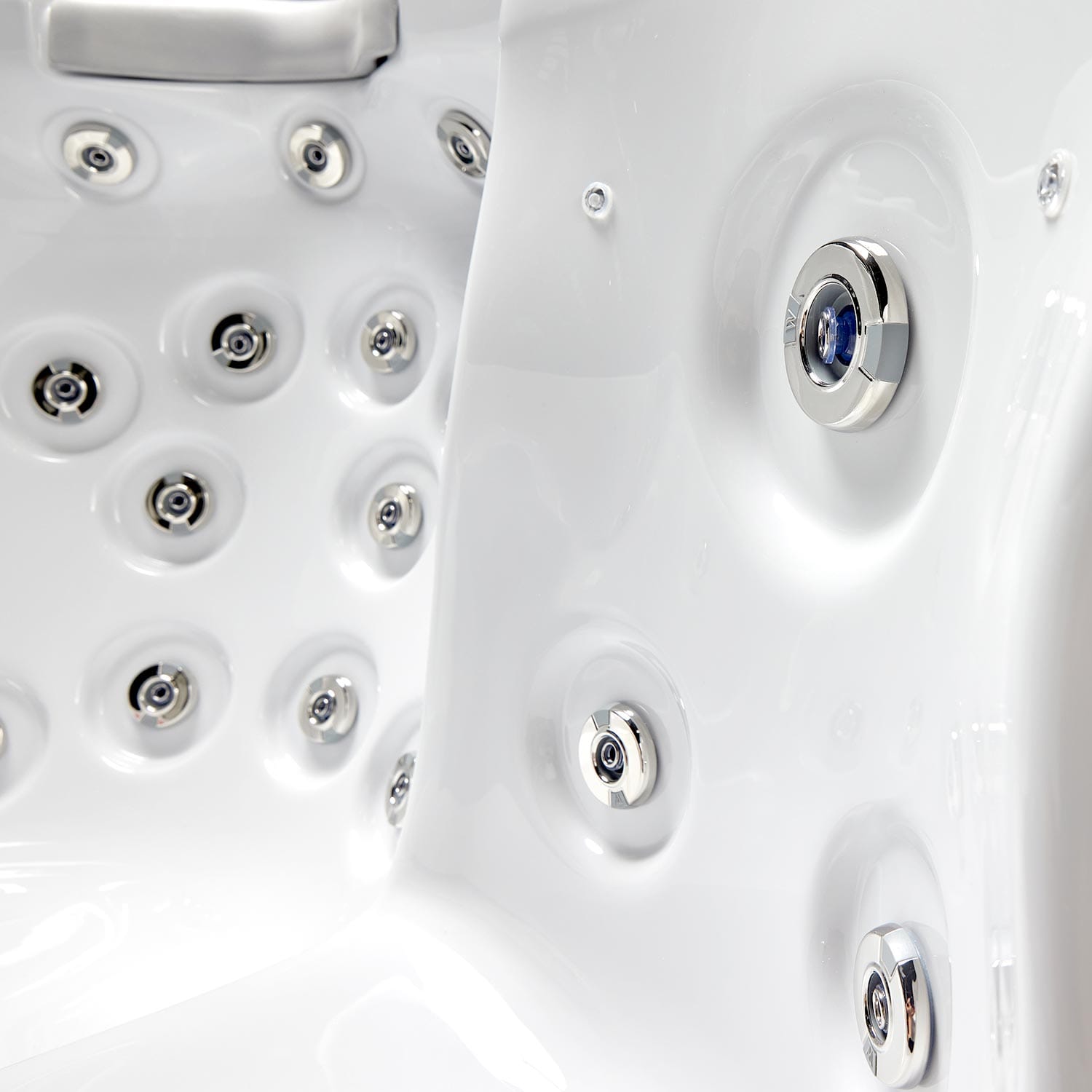 Wellis Jupiter Hot Tub — 6-person Outdoor — view 13