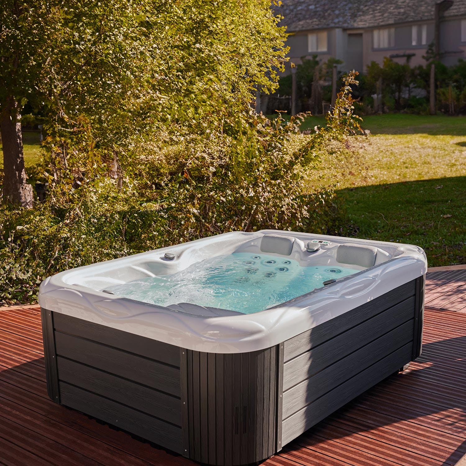 Wellis Mars Plug & Play Hot Tub — 3-person Outdoor — view 5
